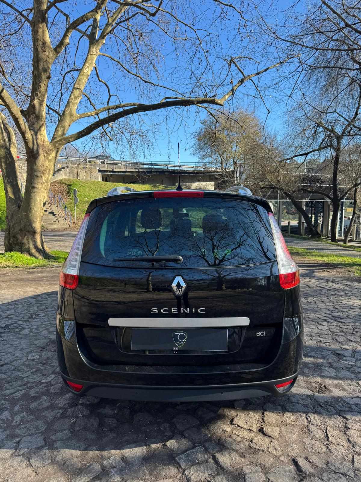 renault-scenic-2015-diesel-1461cc