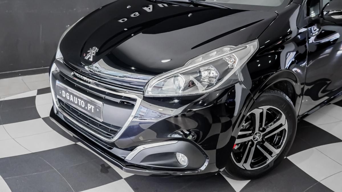 peugeot-208-2017-gasolina-1199cc
