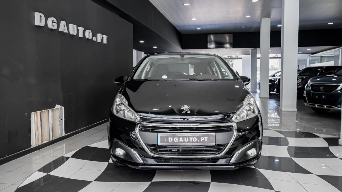 peugeot-208-2017-gasolina-1199cc