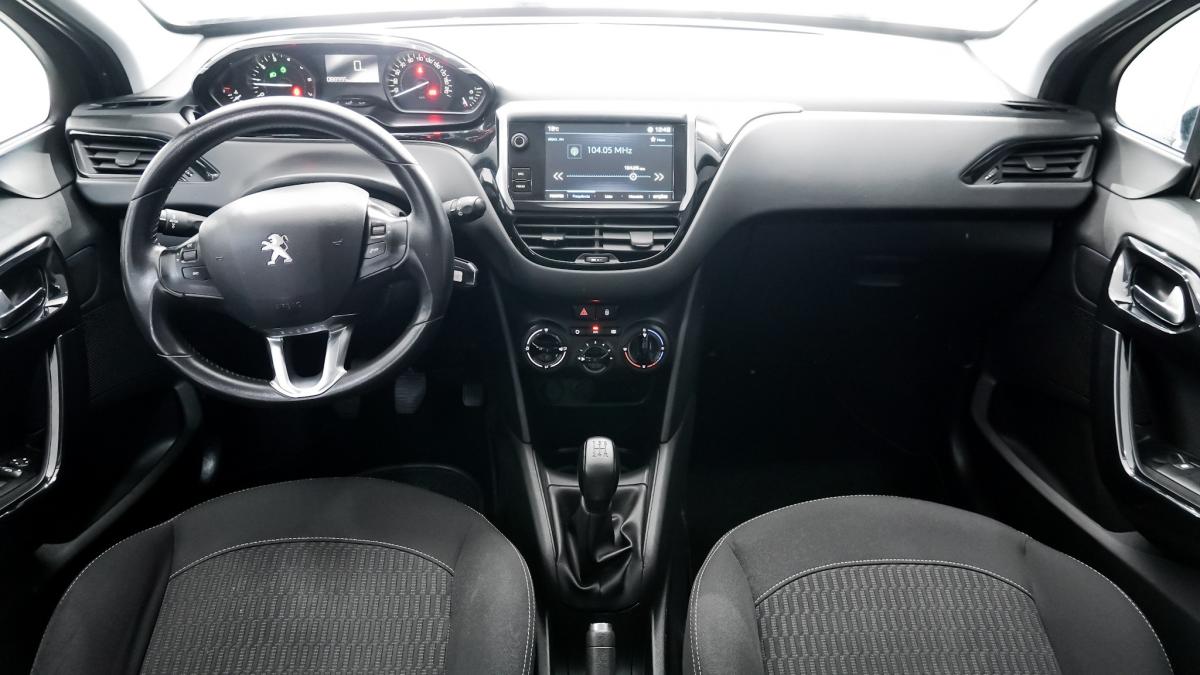 peugeot-208-2017-gasolina-1199cc