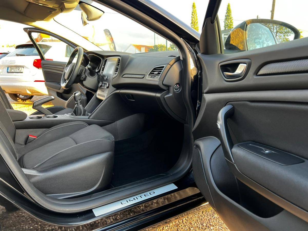 renault-megane-sport-tourer-2020-diesel-1461cc