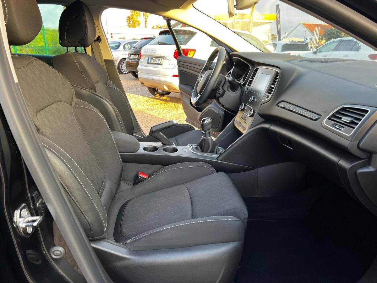 renault-megane-sport-tourer-2020-diesel-1461cc