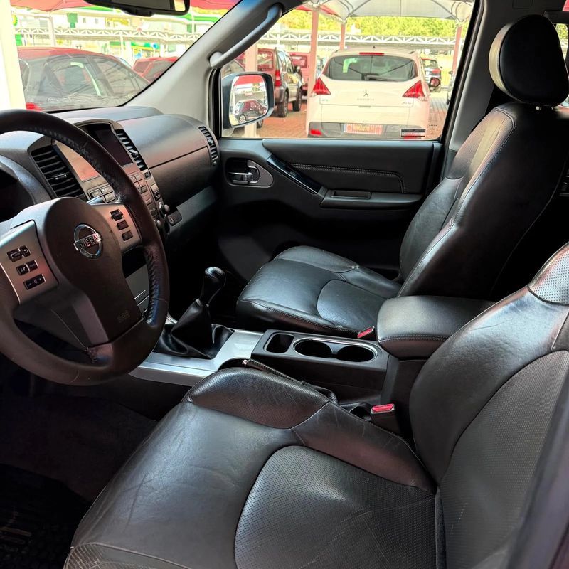 nissan-navara-2012-diesel-2488cc
