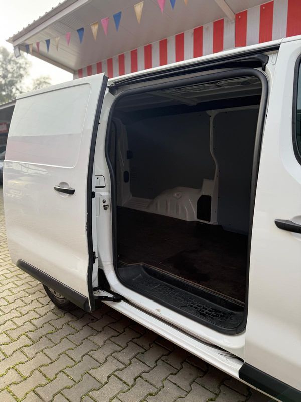 peugeot-expert-2018-diesel-2000cc