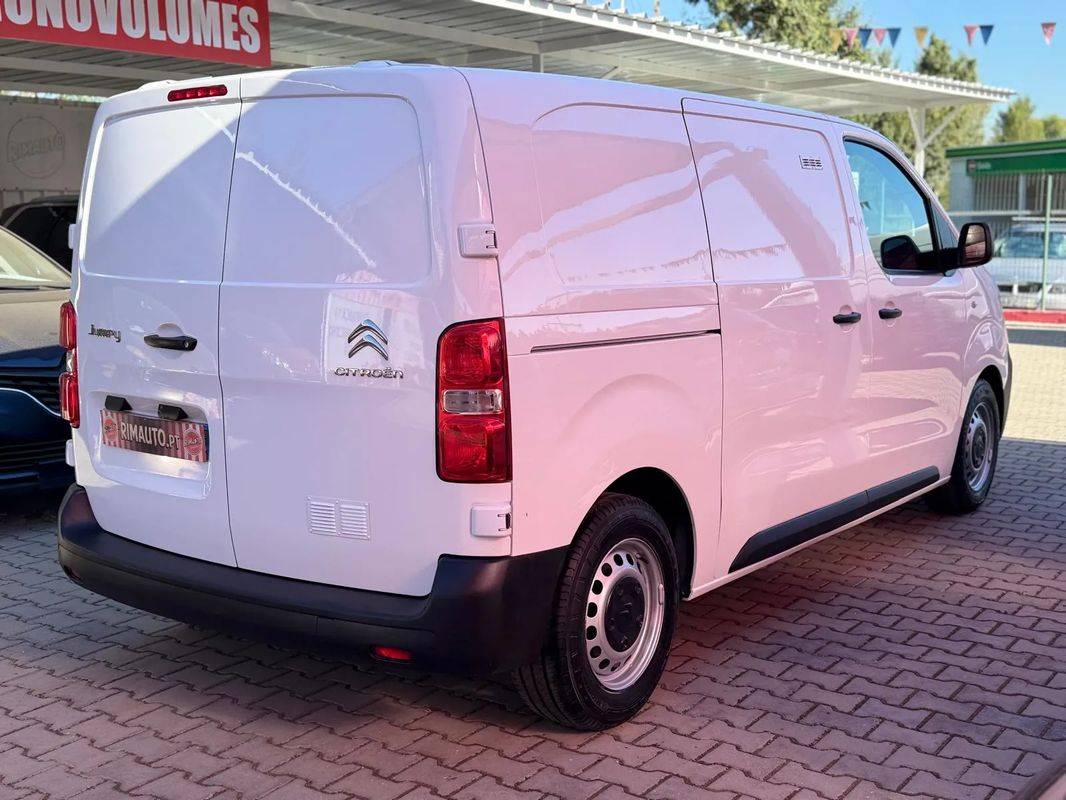 citroen-jumpy-2018-diesel-1600cc