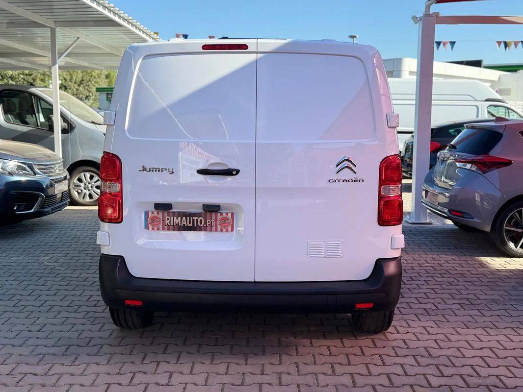 citroen-jumpy-2018-diesel-1600cc