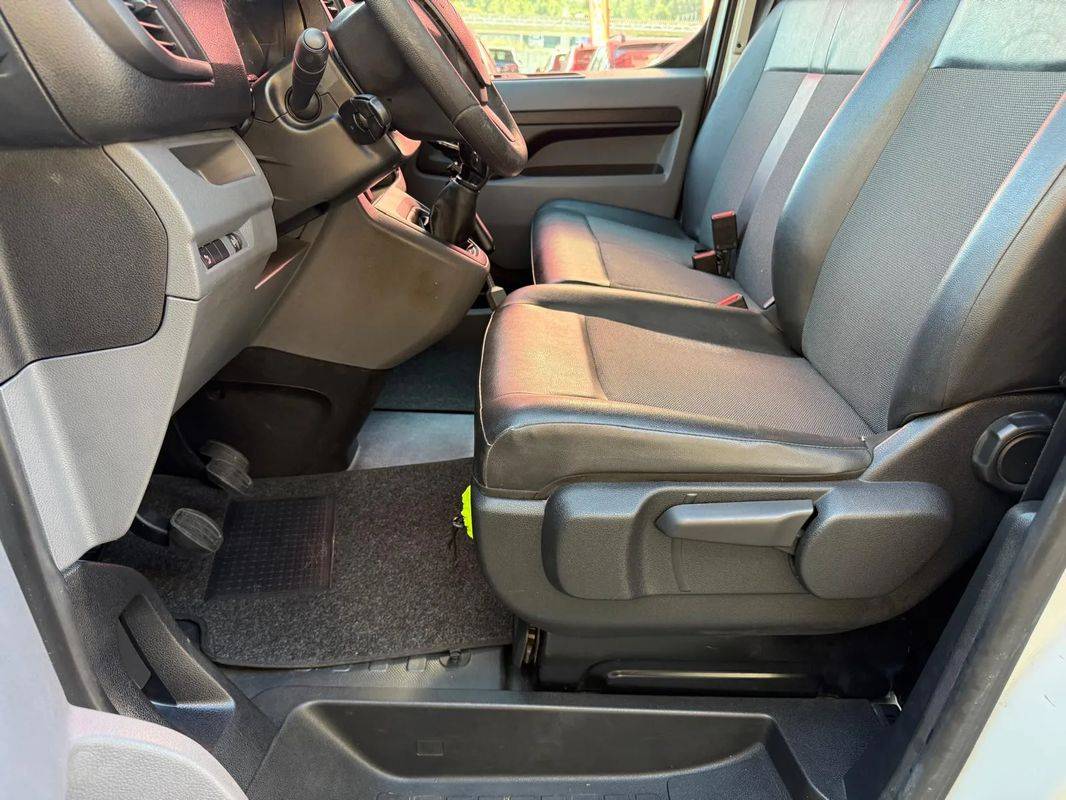 citroen-jumpy-2018-diesel-1600cc