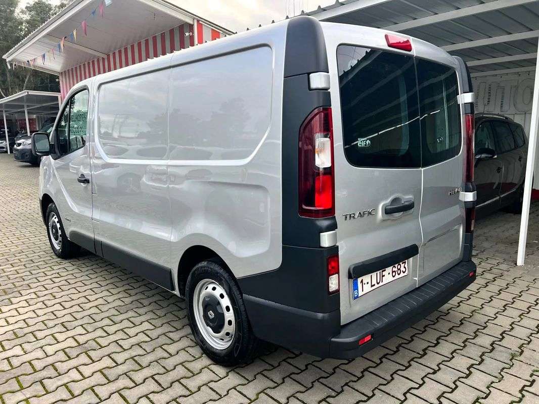 renault-trafic-2015-diesel-1600cc