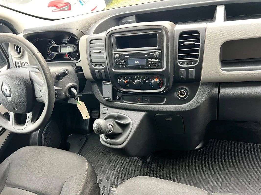 renault-trafic-2015-diesel-1600cc