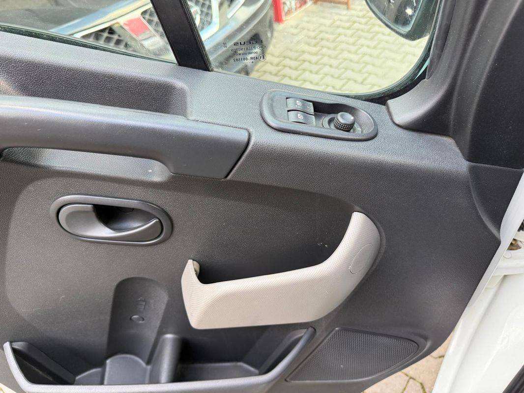 renault-master-2019-diesel-2299cc