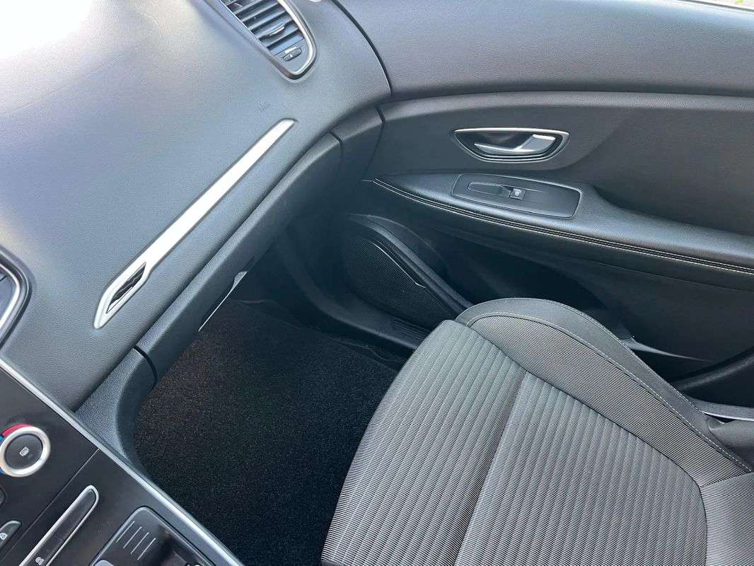 renault-grand-scenic-2018-diesel-1461cc