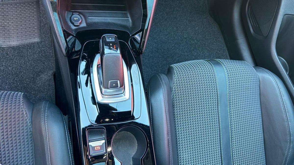peugeot-208-2020-gasolina-1199cc