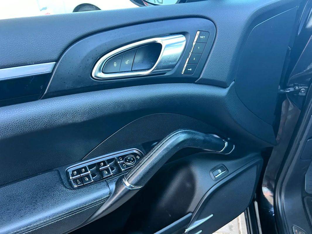 porsche-cayenne-2015-hibrido-a-gasolina-2995cc