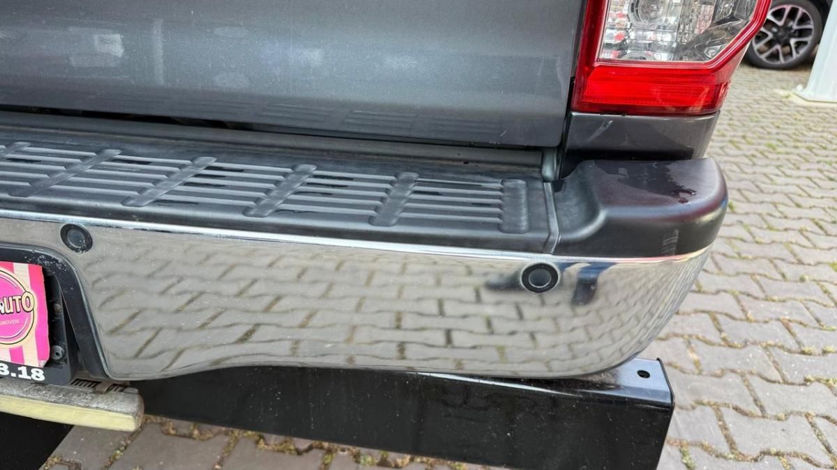 toyota-hilux-2011-diesel-2494cc