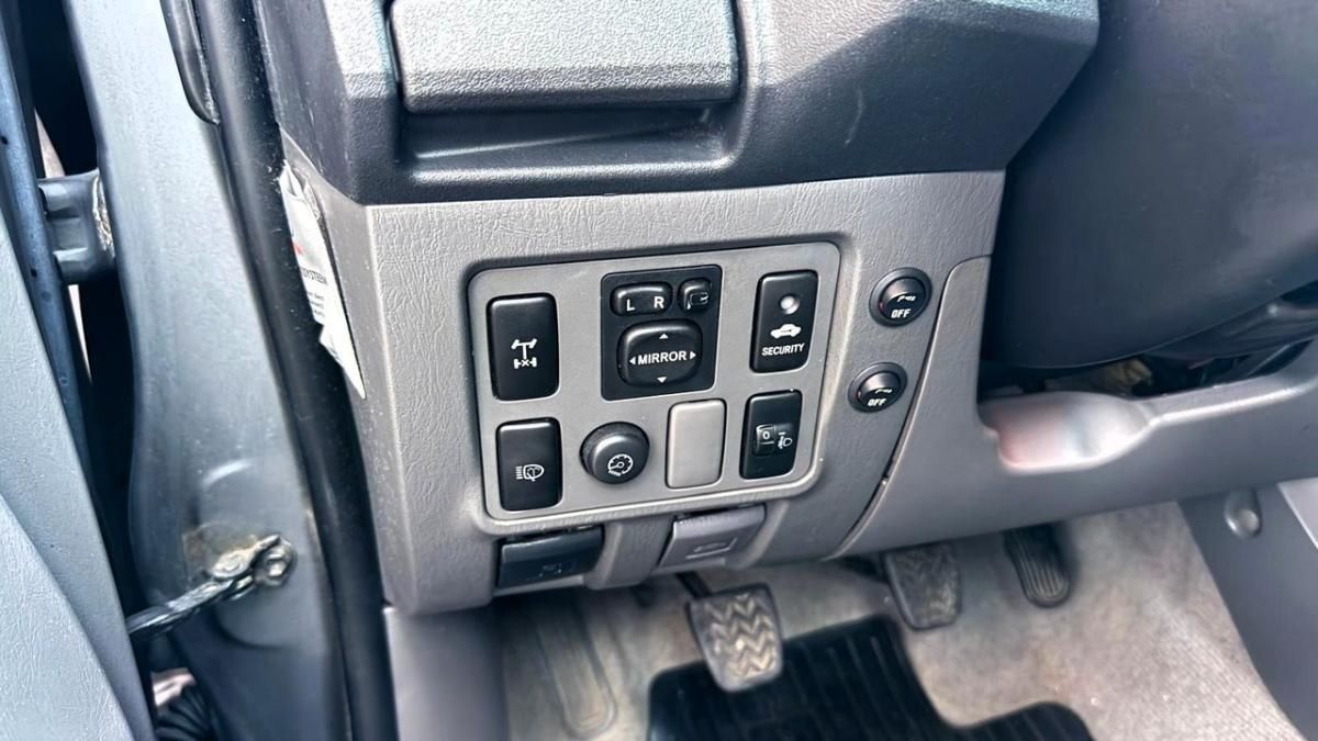 toyota-hilux-2011-diesel-2494cc