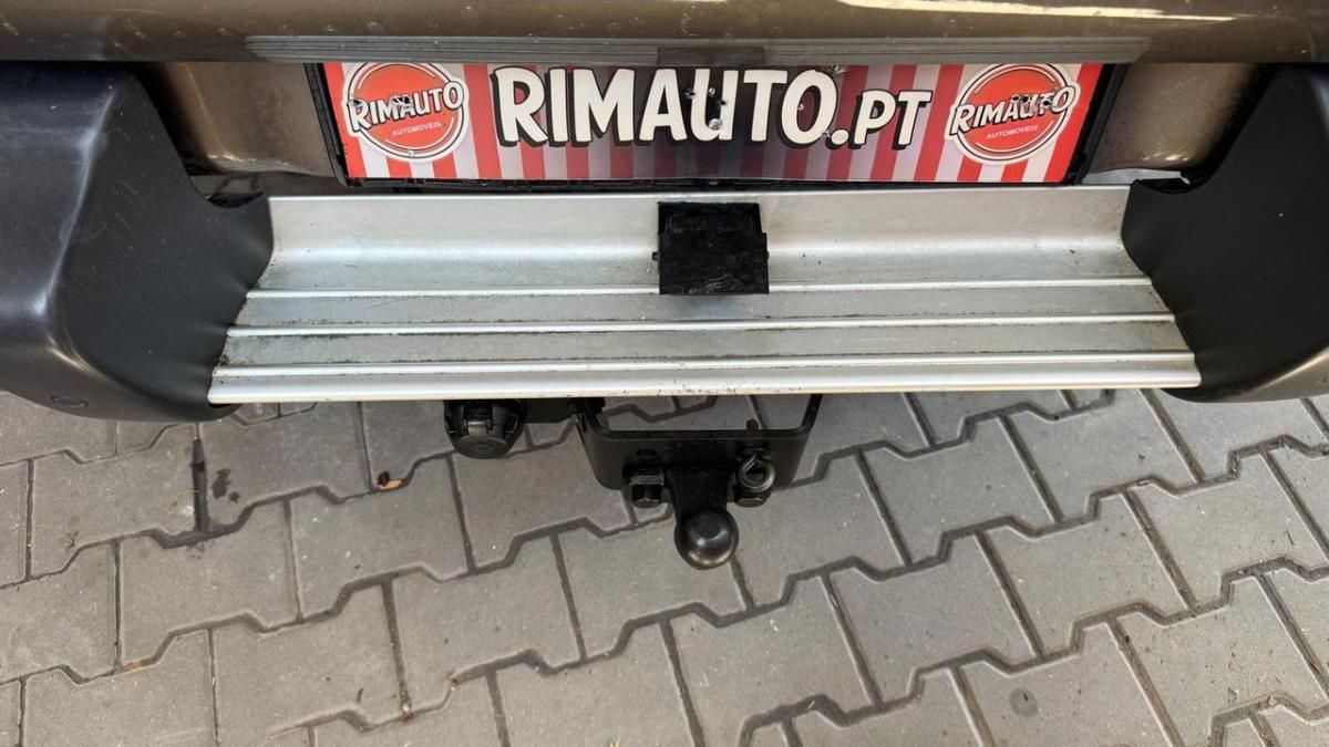mitsubishi-l200-2015-diesel-2442cc