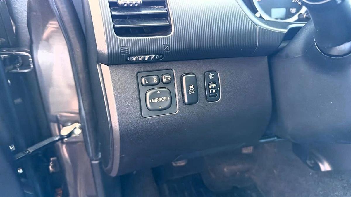 mitsubishi-l200-2015-diesel-2442cc