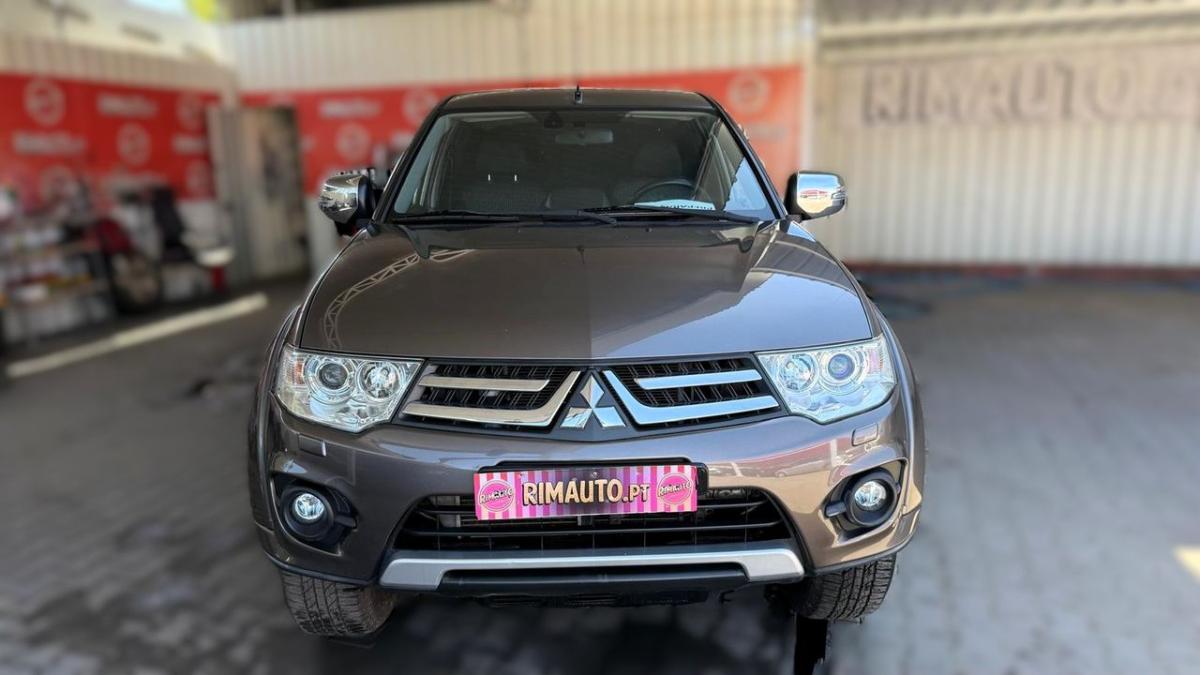 mitsubishi-l200-2015-diesel-2442cc