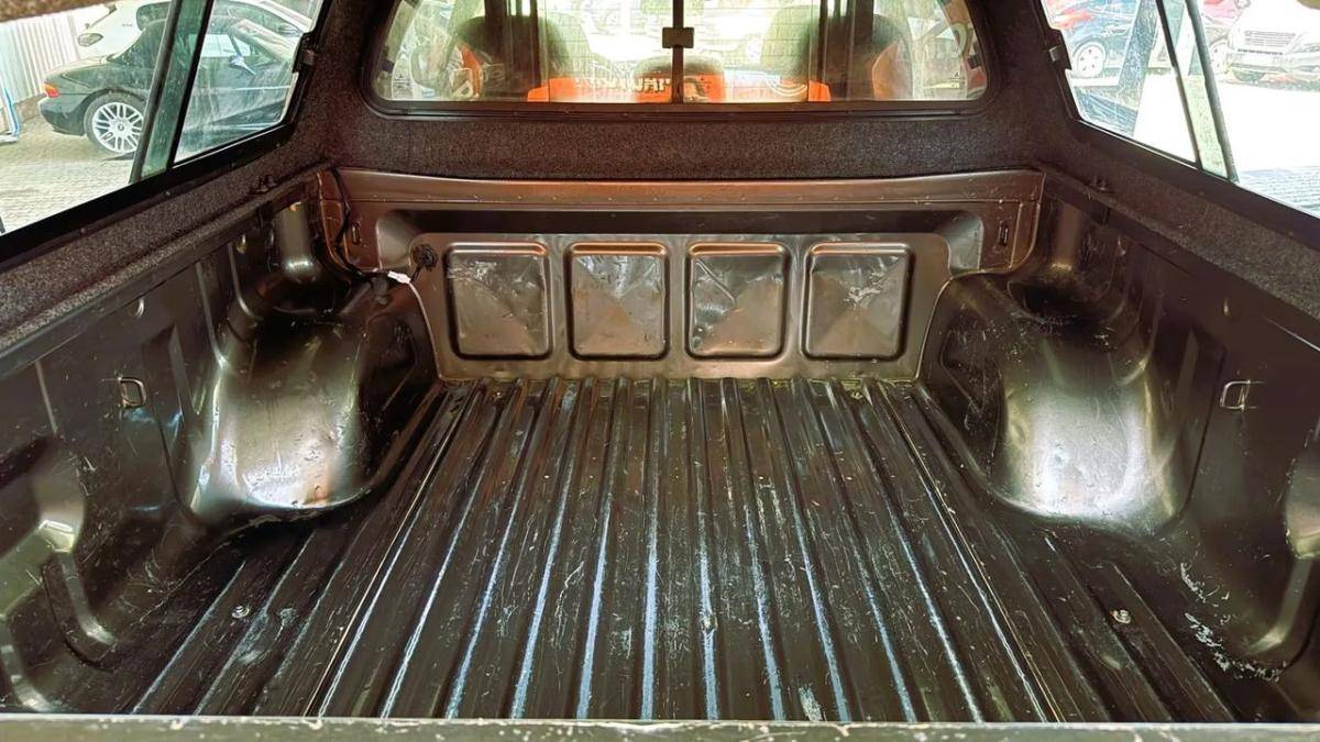 mitsubishi-l200-2015-diesel-2442cc
