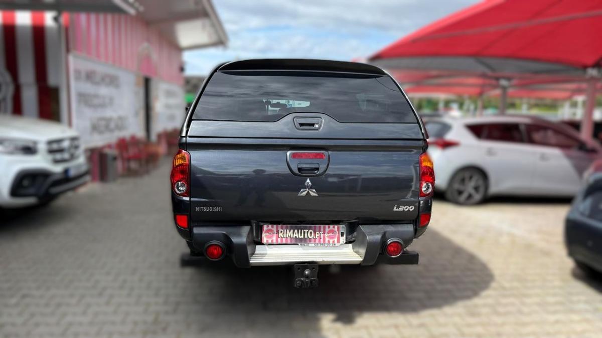 mitsubishi-l200-2011-diesel-2477cc