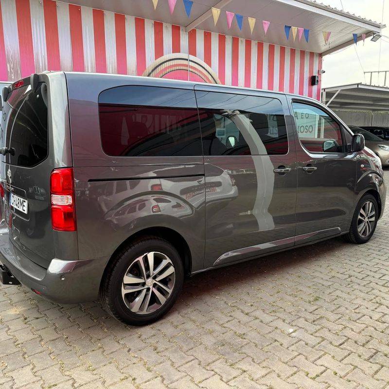 peugeot-traveller-2017-diesel-1560cc