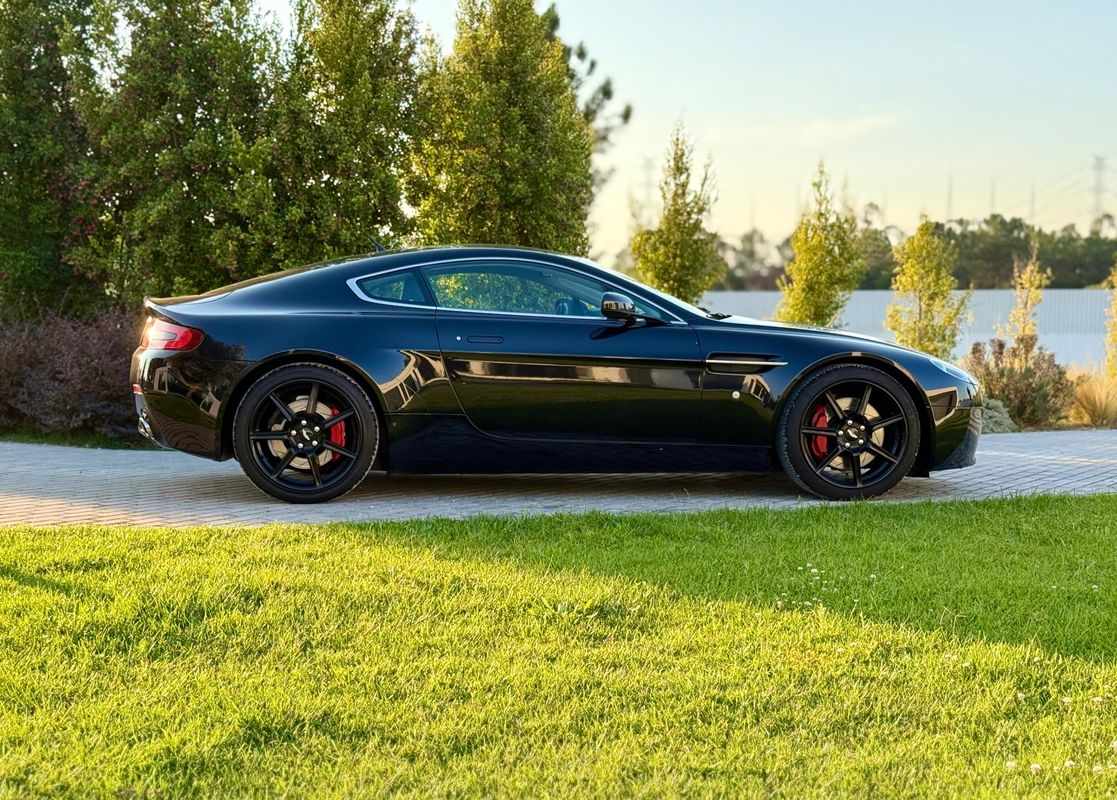 aston-martin-vantage-coupe-2007-gasolina-4282cc