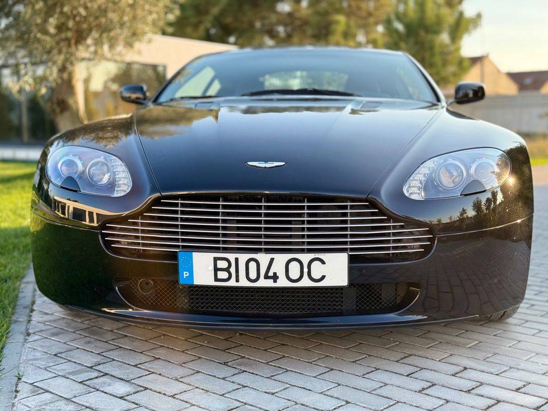 aston-martin-vantage-coupe-2007-gasolina-4282cc