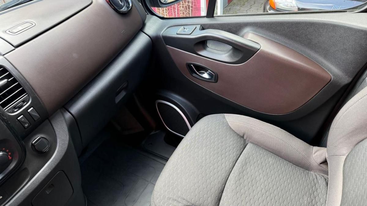 renault-trafic-2019-diesel-1598cc
