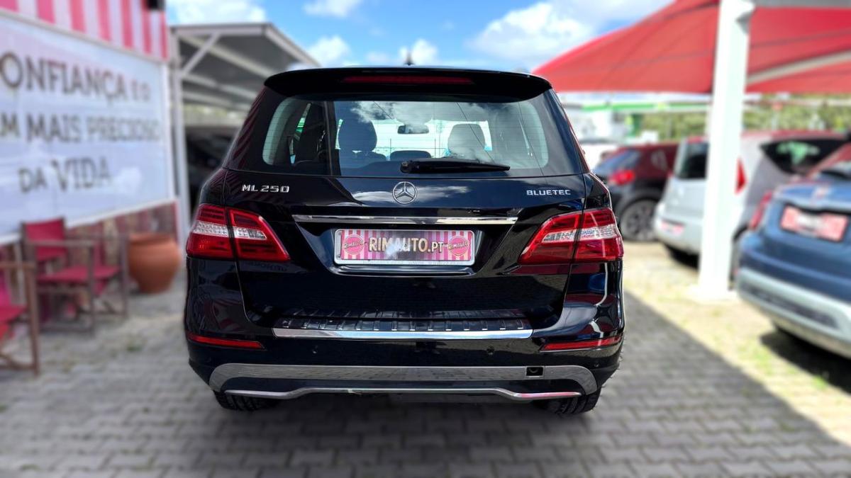 mercedes-benz-classe-m-2013-diesel-2143cc