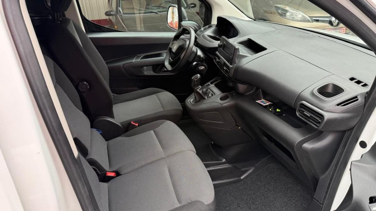 peugeot-partner-2020-diesel-1500cc