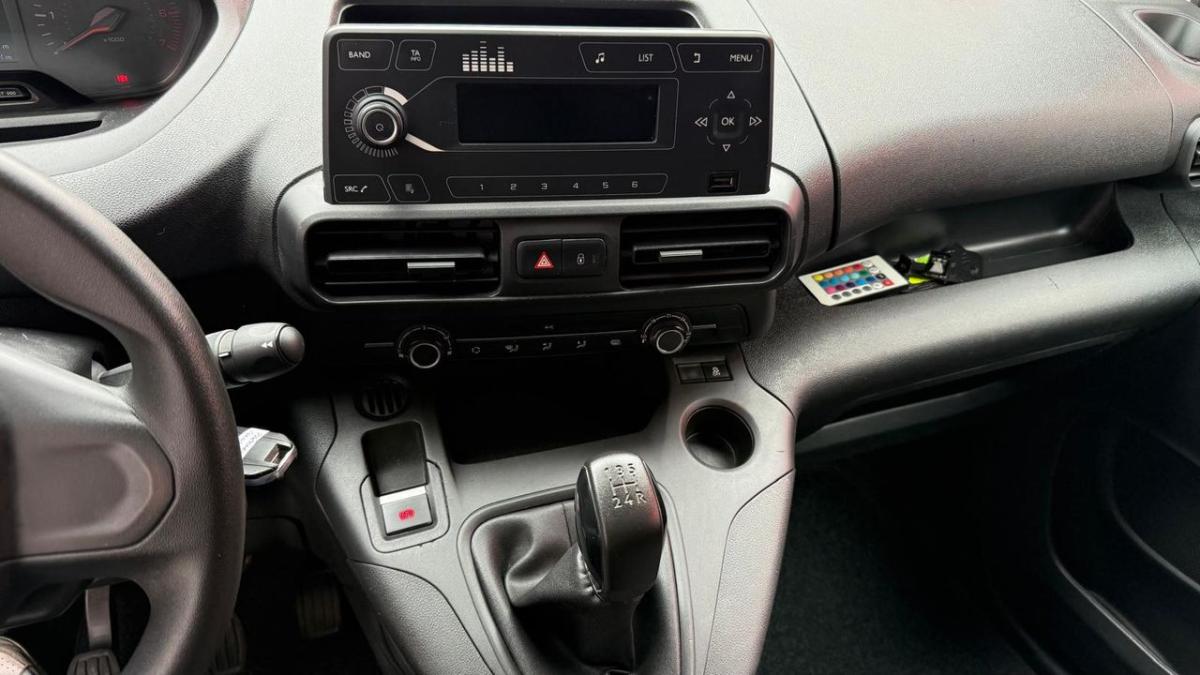 peugeot-partner-2020-diesel-1500cc