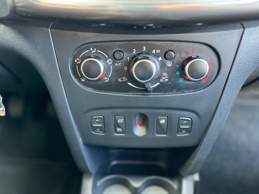 dacia-sandero-2016-gasolina-898cc