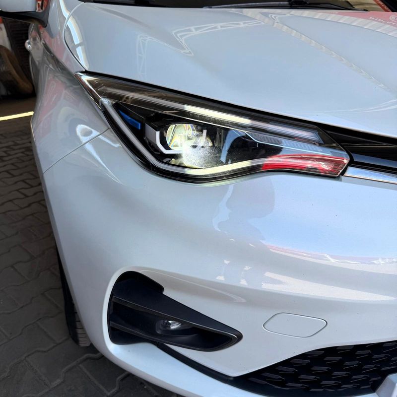 renault-zoe-2021-eletrico-0cc