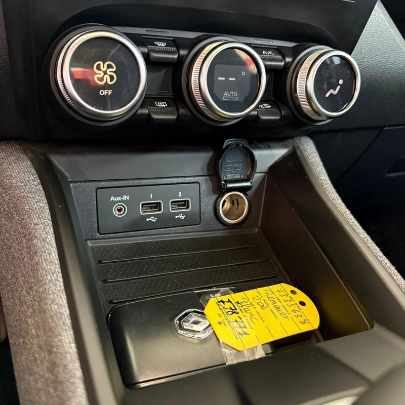 renault-zoe-2021-eletrico-0cc