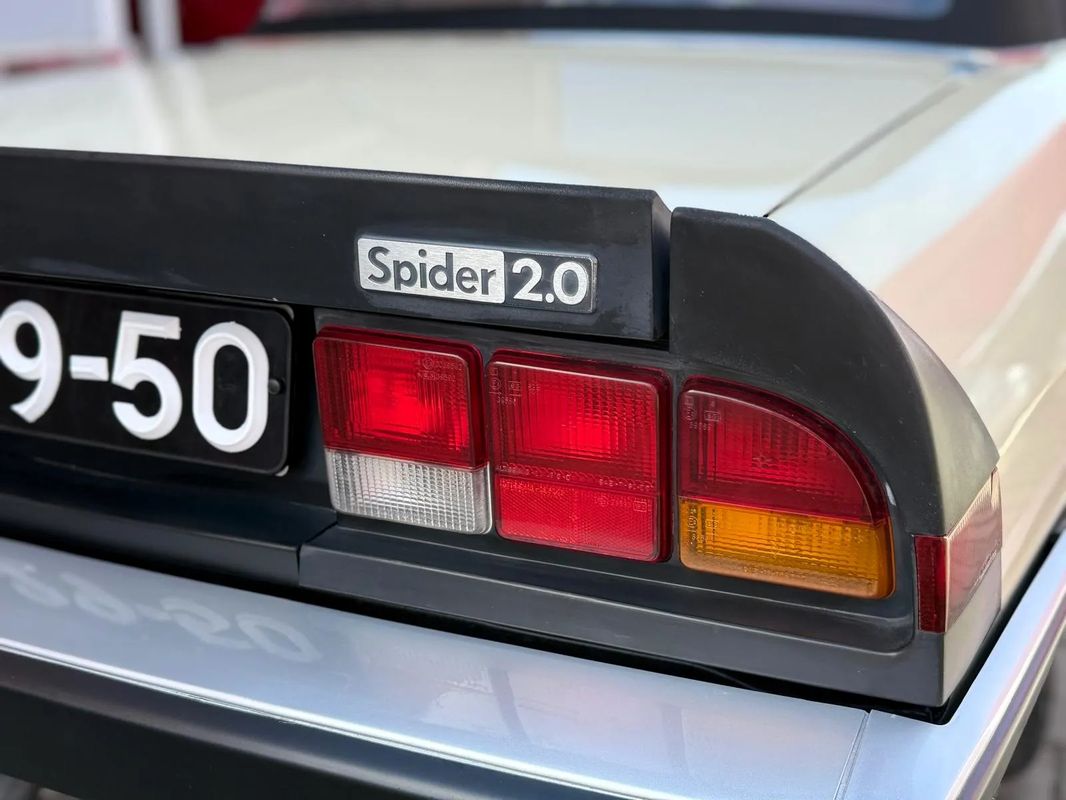 alfa-romeo-spider-1983-gasolina-1962cc