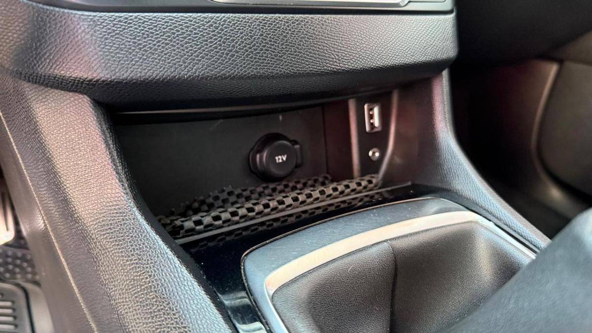 peugeot-308-sw-2016-diesel-1560cc