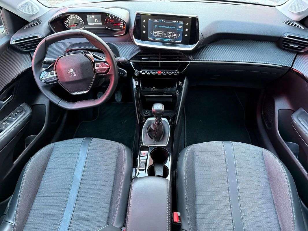 peugeot-208-2022-diesel-1499cc