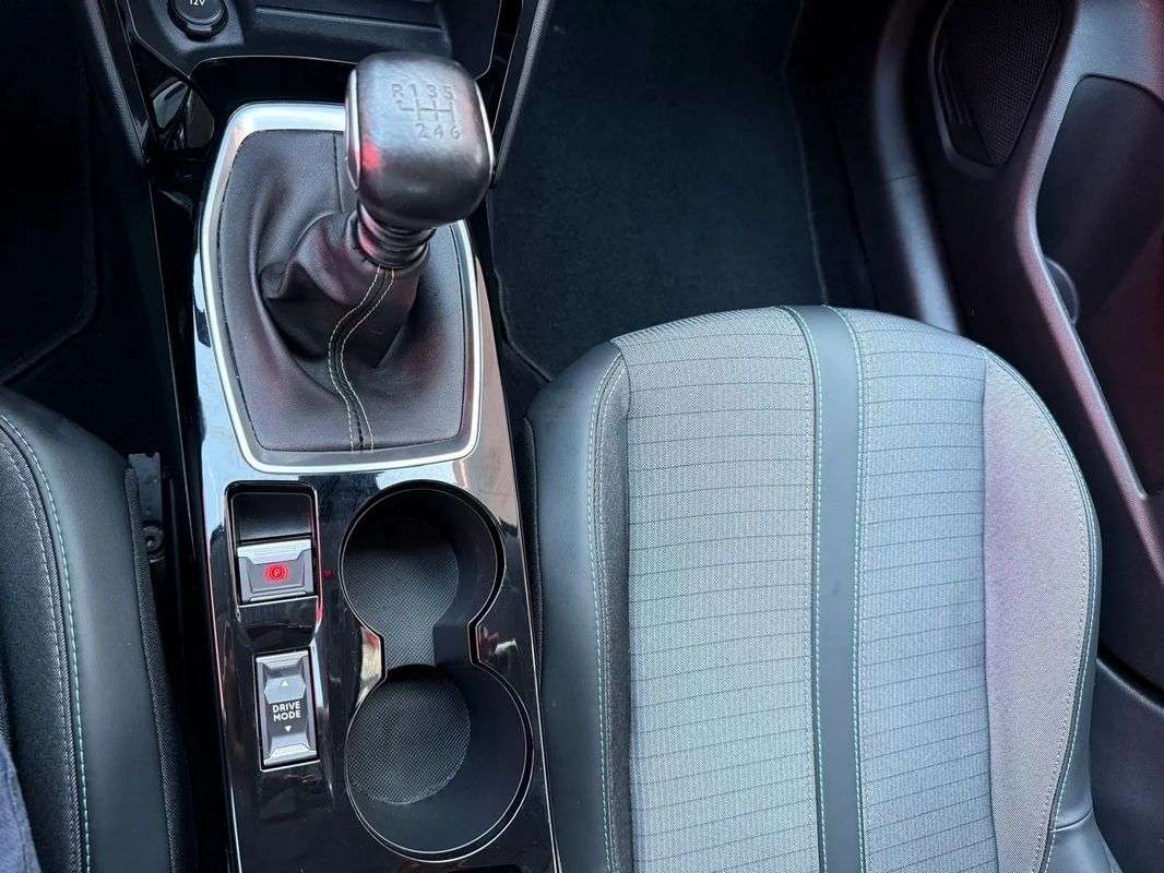 peugeot-208-2022-diesel-1499cc