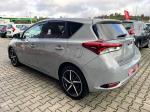 toyota-auris-2018-hibrido-a-gasolina-1798cc