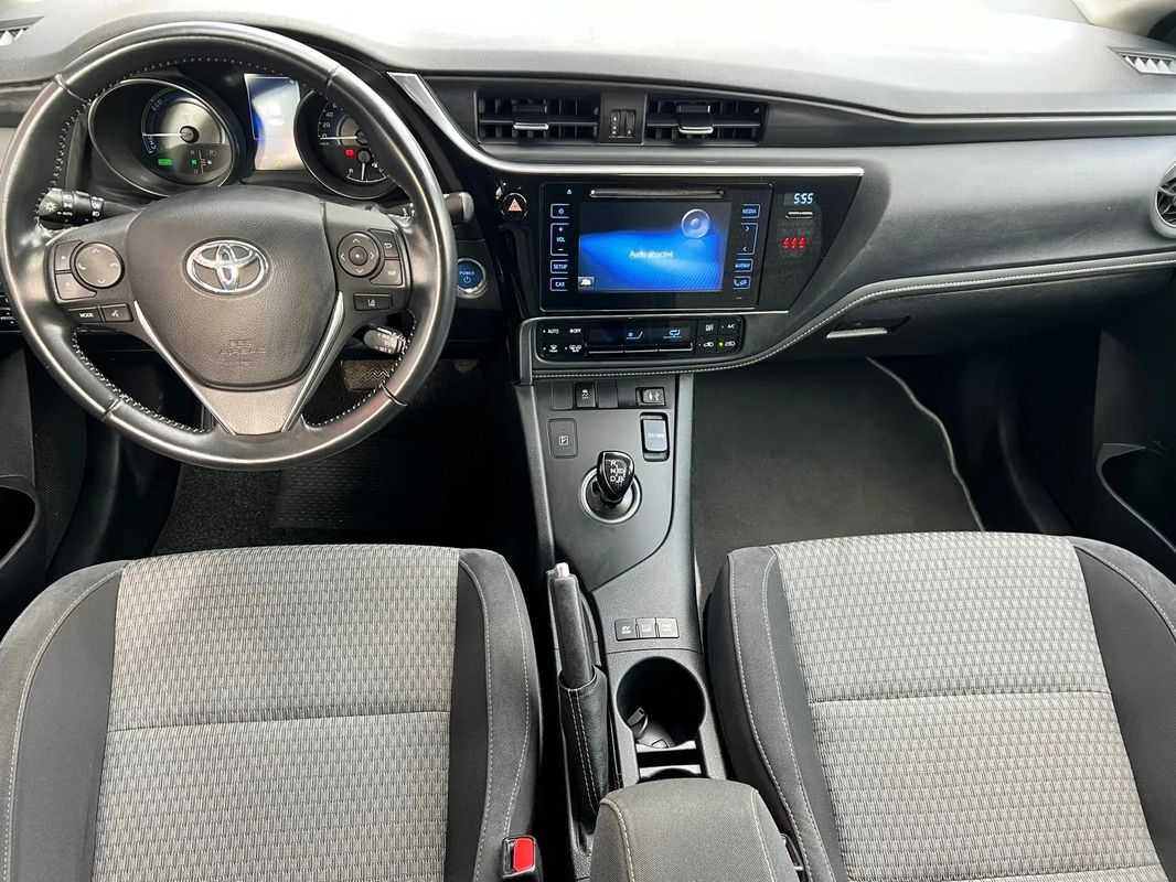 toyota-auris-2018-hibrido-a-gasolina-1798cc