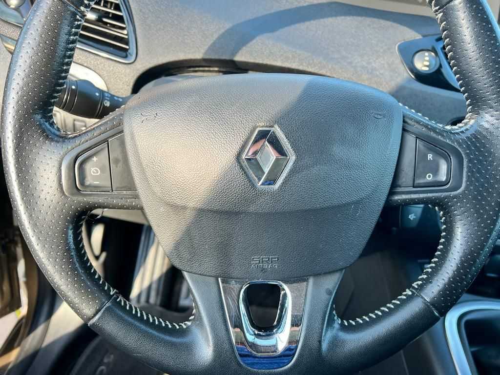 renault-grand-scenic-2015-diesel-1598cc