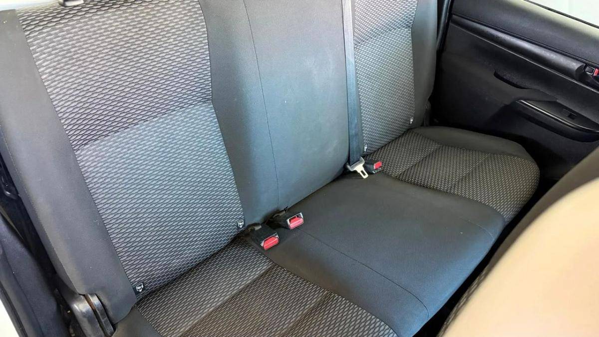 toyota-hilux-2019-diesel-2393cc