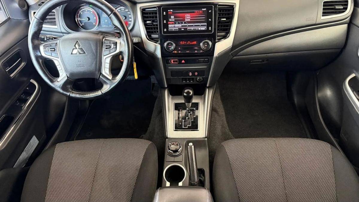 mitsubishi-l200-2021-diesel-2268cc