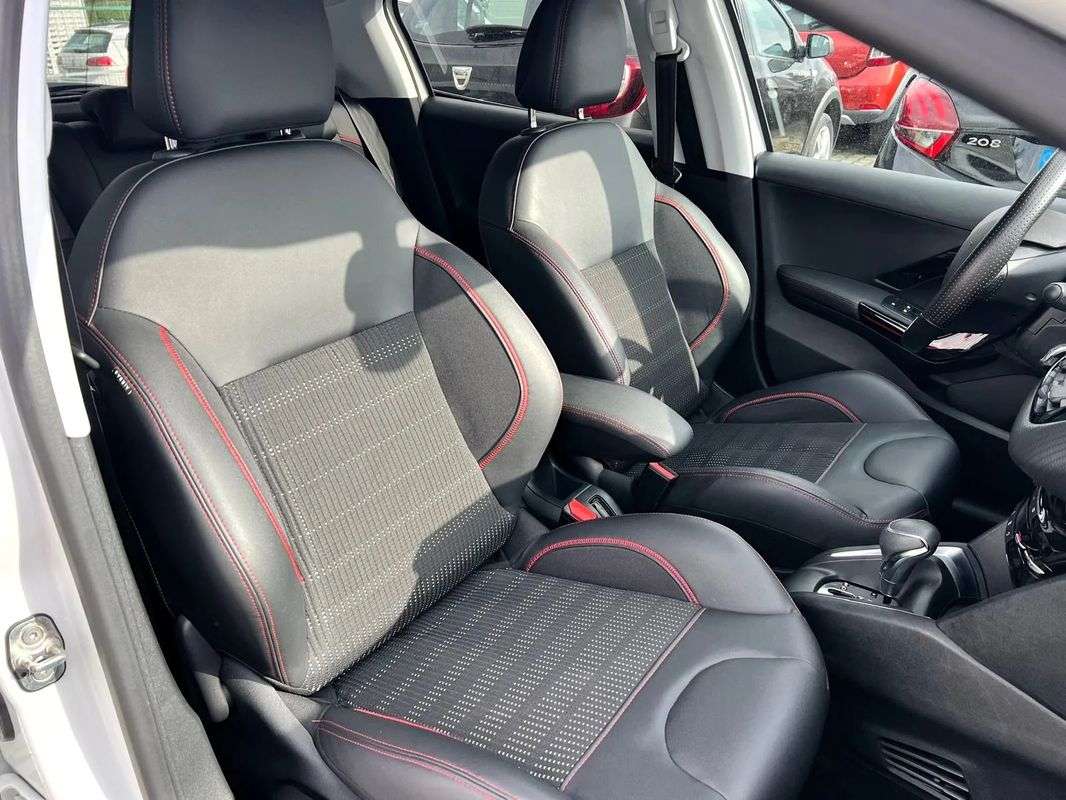 peugeot-208-2018-gasolina-1199cc