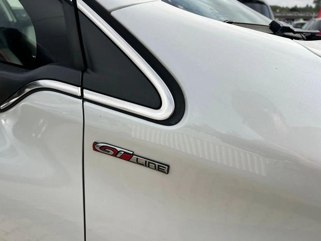 peugeot-208-2018-gasolina-1199cc