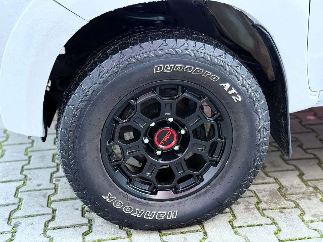toyota-hilux-2015-diesel-2494cc