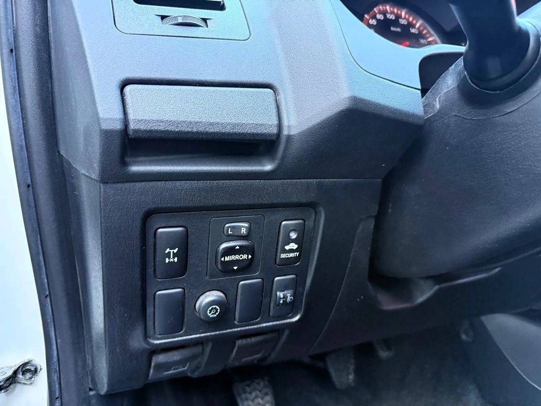toyota-hilux-2015-diesel-2494cc