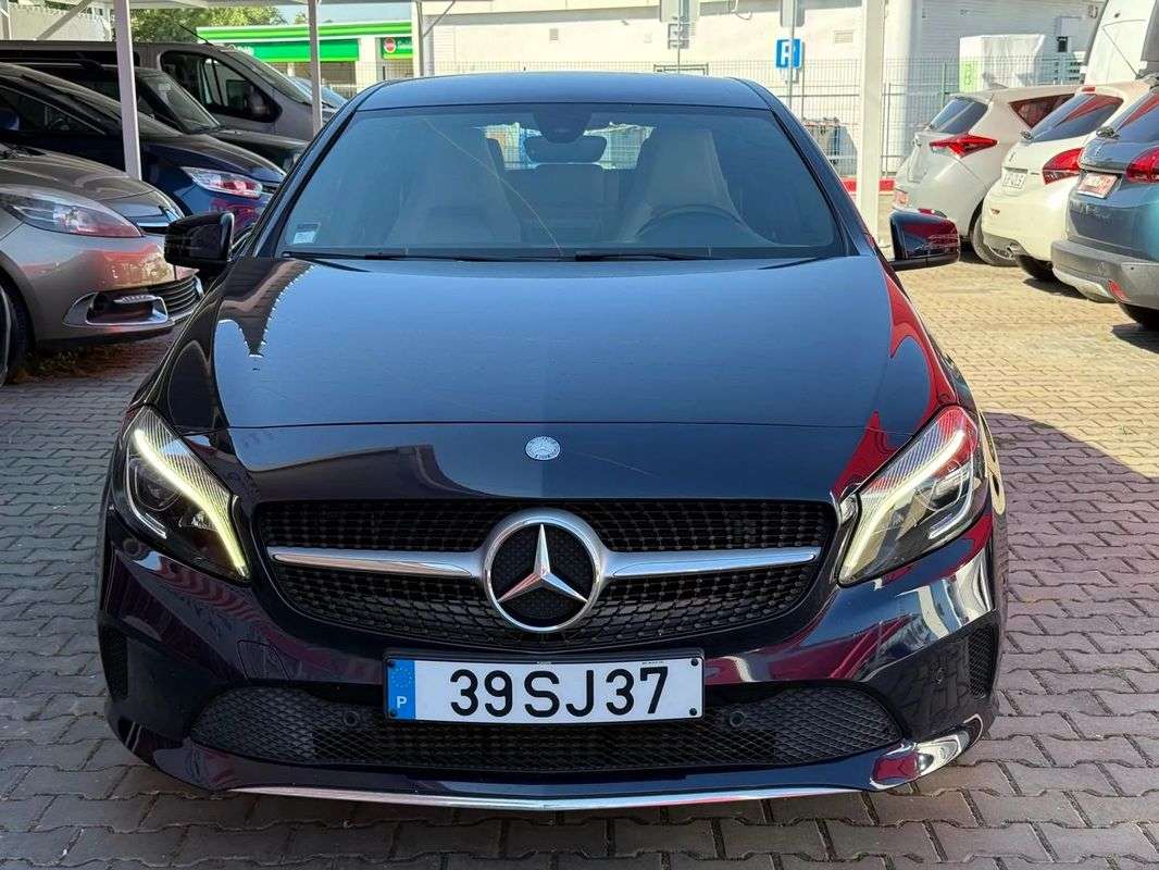 mercedes-benz-180-2017-diesel-1461cc