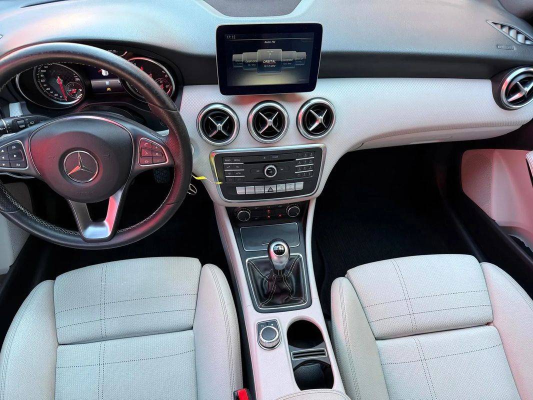 mercedes-benz-180-2017-diesel-1461cc