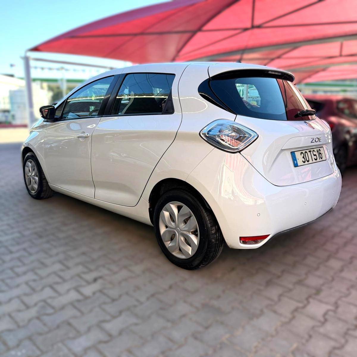 renault-zoe-2017-eletrico-0cc